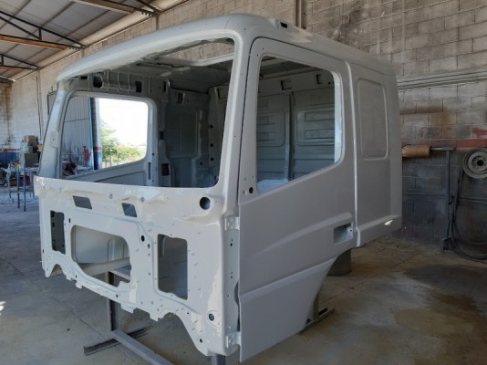Cabine Mercedes Benz Axor 2540 2544